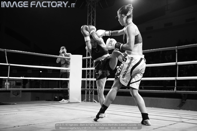 2013-11-16 Vigevano - Born to Fight 2629 Chiara Manfrotto-Isabella Cuzzola - K1.jpg